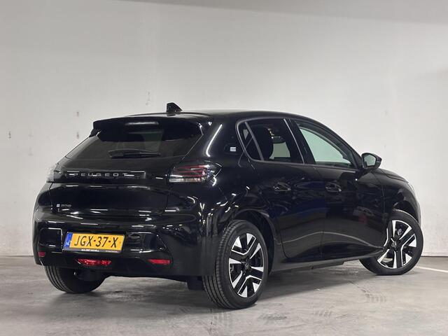 Peugeot e-208 Allure Avantage EV 51kWh 156pk AUTOMAAT | WARMTEPOMP | CAMERA | ADAPTIEVE CRUISE CONTROL | DODEHOEKBEW. |