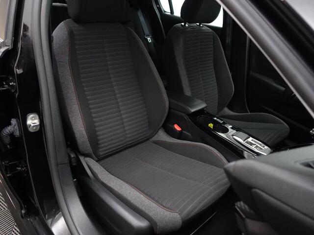 Peugeot e-208 EV Active Pack 50 kWh- Carplay, Android Auto, Lane Assist, Privacy Glass, Xenon Led, Carbon