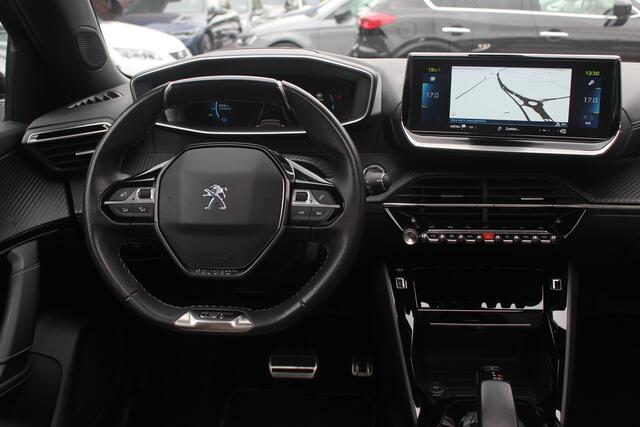 Peugeot e-208 EV GT 350 50 kWh / Panoramadak / Camera / Virtual Cockpit / Half leder / Navigatie / Keyless / Cruise Control / Dodehoek detectie