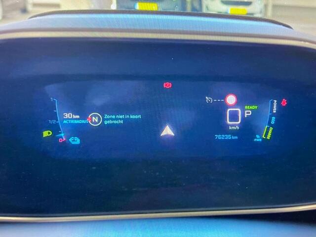 Peugeot e-208 EV Allure 50 kWh STOELVERW. / CAMERA / VIRTUAL COCKPIT / GROOT.N