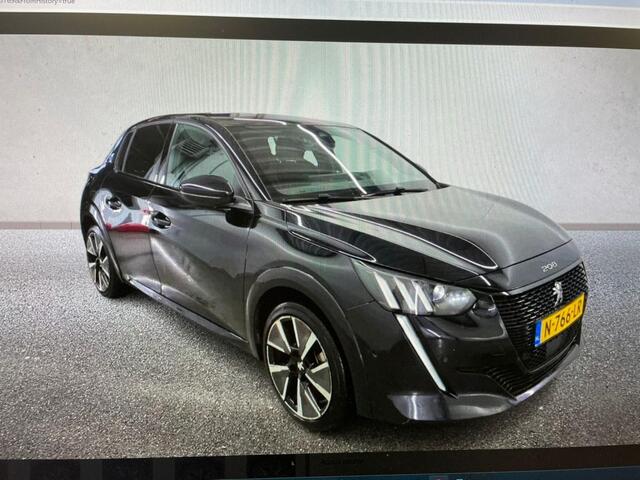 Peugeot e-208 EV GT Pack 50 kWh PANODAK / STOELVERW. / CAMERA / GROOT.NAVI