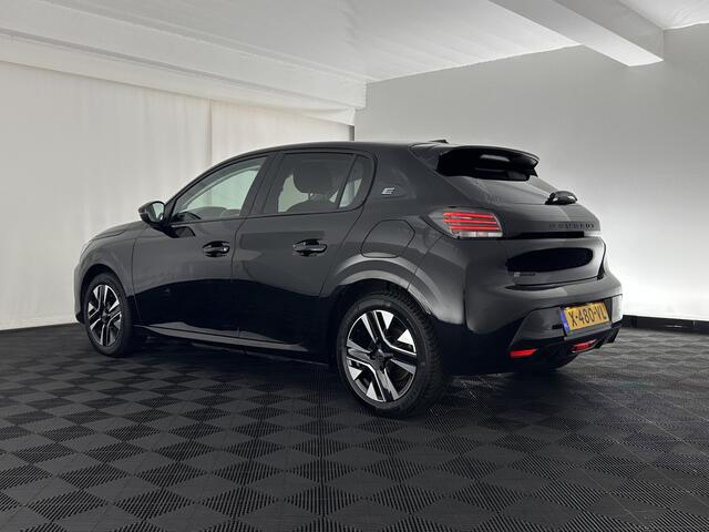 Peugeot e-208 EV Style 50 kWh [ 3-Fase-11kW] {SOH-96%} (INCL-BTW) Aut. *LEATHER-FABRIC | FULL-LED | SPORT-SEATS | KEYLESS | PRIVACY-GLASS | DAB+ | NAVI-FULLMAP | ECC | PDC | CRUISE | 16''ALU*