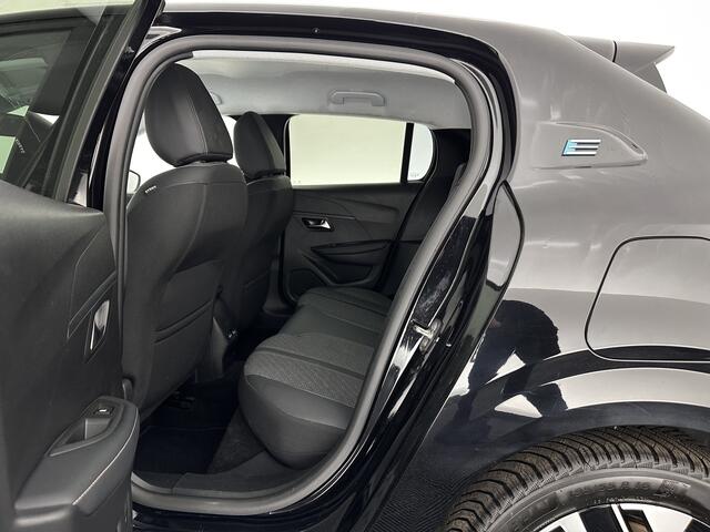 Peugeot e-208 EV Style 50 kWh [ 3-Fase-11kW] {SOH-96%} (INCL-BTW) Aut. *LEATHER-FABRIC | FULL-LED | SPORT-SEATS | KEYLESS | PRIVACY-GLASS | DAB+ | NAVI-FULLMAP | ECC | PDC | CRUISE | 16''ALU*