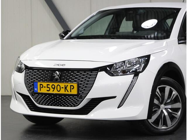 Peugeot e-208 EV Active 50 kWh 136PK | 1ste eigenaar | ACCURAPPORT % | AppleCarplay/Android Auto | Navigatie | AUTOMAAT | Isofix | Armsteun | Climate Control | Cruise Control | Keyless | DAB Radio |