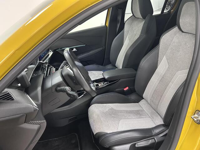 Peugeot e-208 EV GT Pack 50 kWh PANORAMADAK | SOH 90 % | NAVIGATIE | ACHTERUITRIJCAMERA