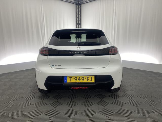 Peugeot e-208 EV Style 50 kWh Automaat | Apple CarPlay | 100 KW Snelladen | Climate Control | Cruise Control |