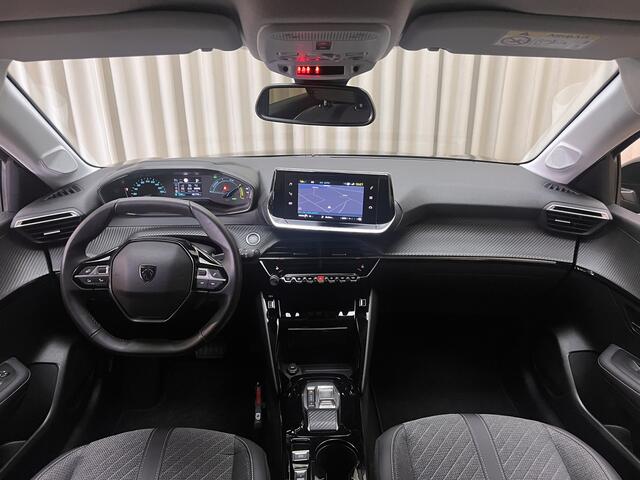 Peugeot e-208 EV Style 50 kWh 3-Fase Org.NL! / Android Auto / Stoelverwarming / LED / Navigatie / Cruise / 17'' LMV