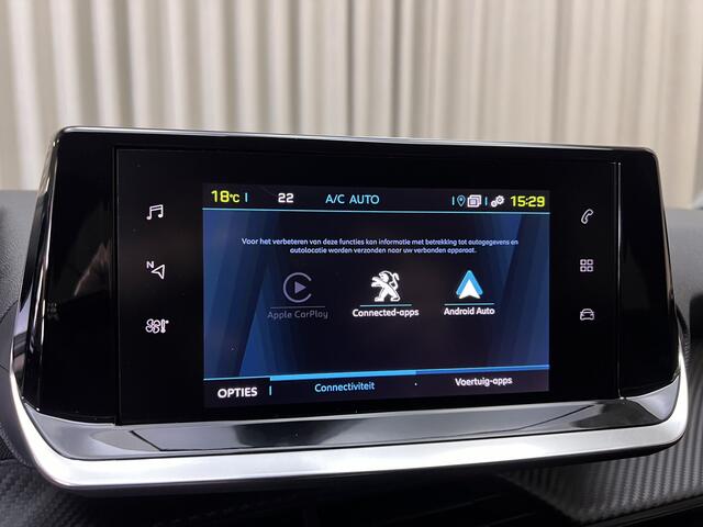 Peugeot e-208 EV Style 50 kWh 3-Fase Org.NL! / Android Auto / Stoelverwarming / LED / Navigatie / Cruise / 17'' LMV