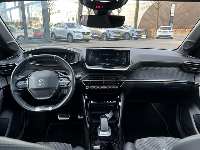 Peugeot e-208 EV GT Pack 50 kWh VAN ¤ 17.900,- VOOR ¤ 16.440,- UW LENTEVOORDEEL ¤ 1.460,-! | 3- FASE LADER | STOELVERWARMING | CAMERA | PANOROMA DAK | RIJKLAAR 12 MND BOVAG GARANTIE |