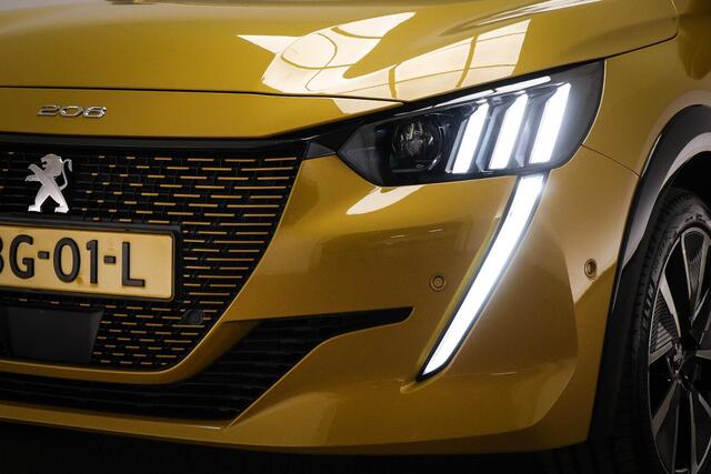 Peugeot e-208 EV GT Pack 50 kWh | STOELVERWARMING | DAB | APPLE | CAMERA