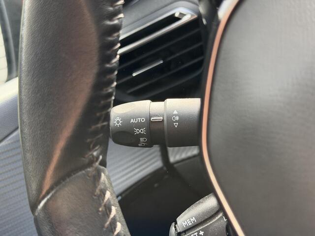 Peugeot e-208 Blue Lease Allure 50 kWh 136PK Automaat Achteruitrijcamera, DAB, Apple Carplay, Android Auto, Parkeersensoren Achter