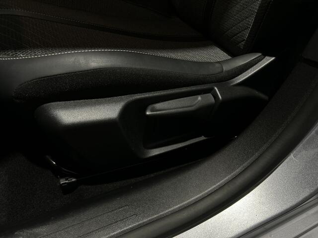 Peugeot e-208 EV Allure 50 kWh Warmtepomp | navigatie | achteruitrijcamera | SOH 99,9%