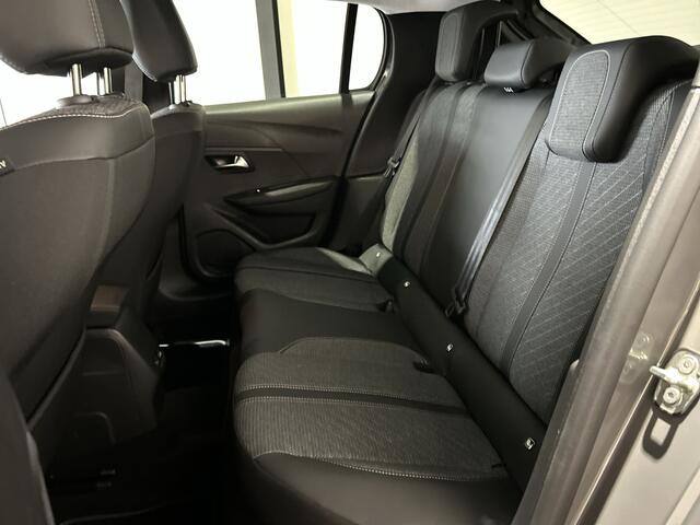 Peugeot e-208 EV Allure 50 kWh Warmtepomp | 3-fase lader | Apple carplay | SOH 99,9%