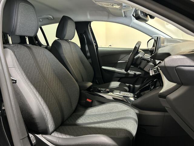Peugeot e-208 EV Allure 50 kWh Warmtepomp | 3-fase lader | navigatie | achteruitrijcamera | SOH 99%