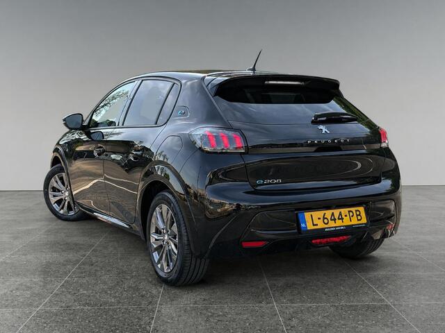 Peugeot e-208 Allure Pack EV 3-FASEN 50kWh 136pk | i-COCKPIT® | 180° CAMERA | APPLE CARPLAY / ANDROID AUTO | NAVI | CRUISE CONTROL | ISOFIX | FULL LED |