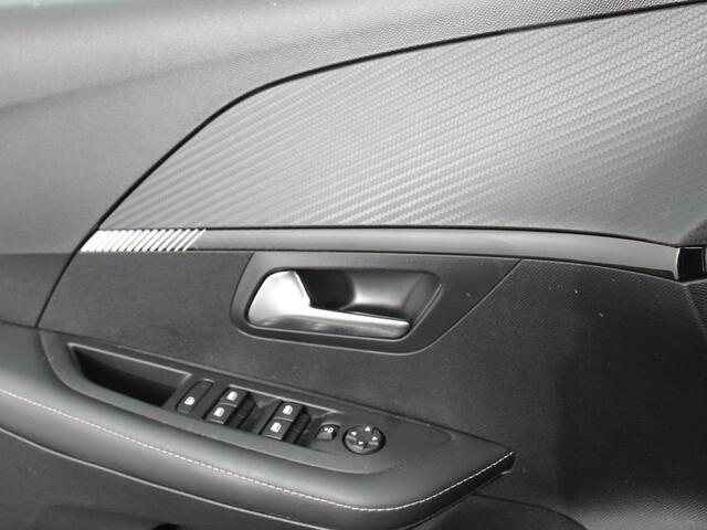 Peugeot e-208 EV Active Pack 50 kWh Climate Control Cruise control Half lederen bekleding Led verlichting Lichtmetalen velgen Navigatie Apple Carplay/Android Auto Parkeersensoren Stoelverwarming