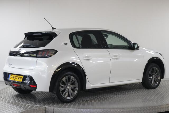 Peugeot e-208 EV Allure Pack 50 kWh SOH 91% | Clima | Bluetooth | Cruise | Lichtmetaal | Camera.
