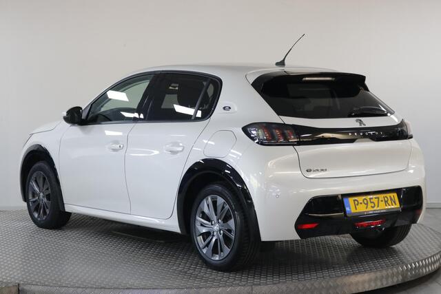 Peugeot e-208 EV Allure Pack 50 kWh SOH 91% | Clima | Bluetooth | Cruise | Lichtmetaal | Camera.