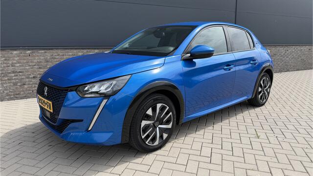 Peugeot e-208 EV Allure 50 kWh SOH 91% / Camera / Navigatie / DAB