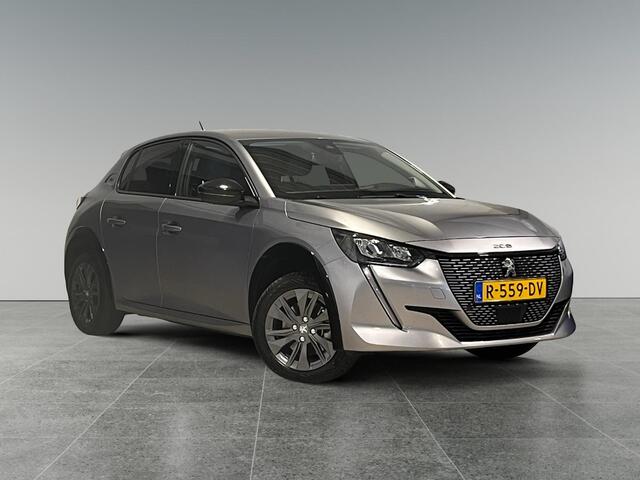 Peugeot e-208 Allure Pack EV 3-FASEN 50kWh 136pk | ADAPTIVE CRUISE | KEYLESS ENTRY | STOELVERW. | CAMERA | 3D i-COCKPIT® | NAVI | CLIMA | ALL-SEASONBANDEN