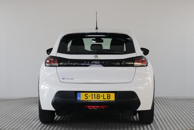 Peugeot e-208 EV Active 50 kWh Climate | Cruise | Carplay | DAB | Org. NL.