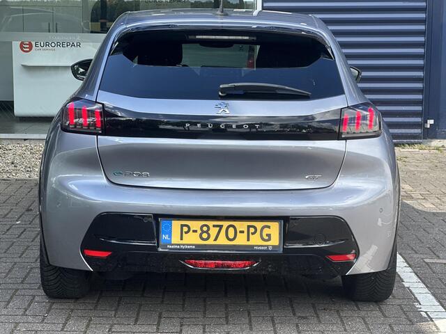 Peugeot e-208 EV GT Pack 50 kWh | Adaptive Cruise Control | Climate Control | Apple Carplay/Android Auto | Navigatie | Full LED | Alcantara | Parkeercamera/-sensoren | Keyless Entry/Start | Sfeerverlichting | DAB |