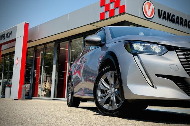 Peugeot e-208 EV Allure Pack 50 kWh / CAMERA / 3 FASE / APPLE + ANDROID