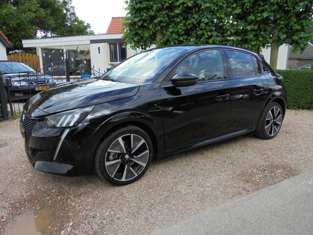 Peugeot e-208 EV GT 350 50 kWh **21.000 org.km.**PANORAMA DAK**STOELVERWARMING**
