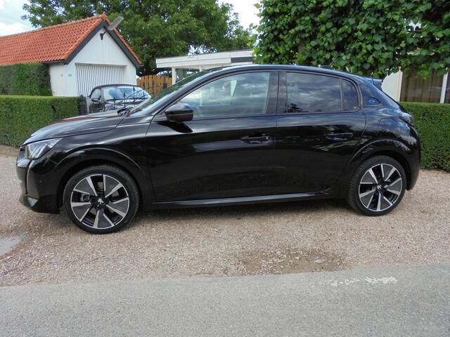 Peugeot e-208 EV GT 350 50 kWh **21.000 org.km.**PANORAMA DAK**STOELVERWARMING**