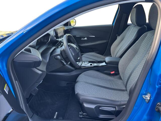 Peugeot e-208 Style EV 3-FASEN 50kWh 136pk | STOELVERW. | 16" LM-VELGEN | PARKEERHULP | NAVI | APPLE CARPLAY / ANDROID AUTO |