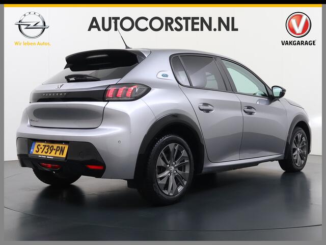 Peugeot e-208 EV 5Drs Allure Pack 50kWh SOH 90% 360°Camera Stoelverwarming 3D-Navi Ecc Pdc Apple Carplay Android Auto Keyless Cruise Control Regen-Lichtsensor Privacy Glas Lmv Led Lane Assist Isofix DAB Bluetooth