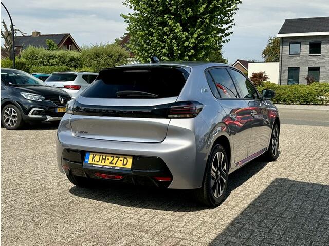 Peugeot e-208 Allure 51 kWh Carplay Bluetooth