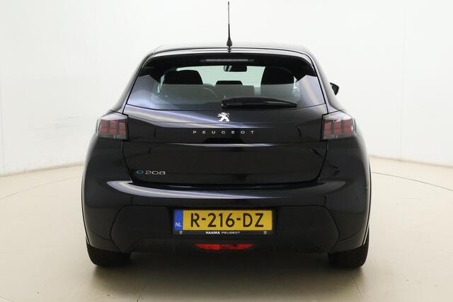 Peugeot e-208 EV Active Pack 50 kWh | Lichtmetalen velgen | Parkeerhulp achter | SOH 92,31% |