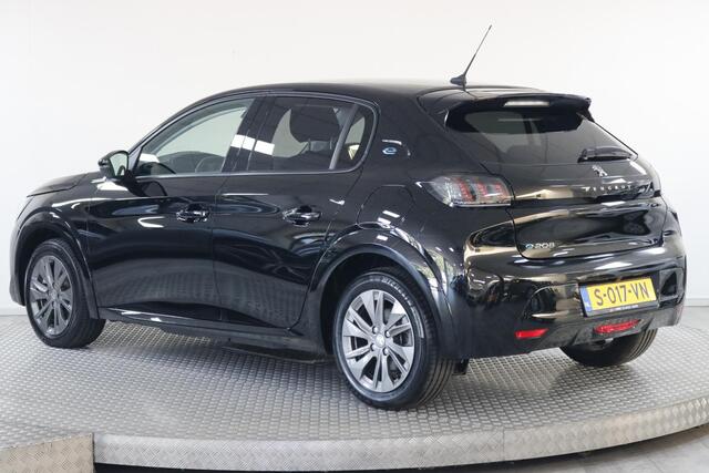 Peugeot e-208 EV Allure Pack 50 kWh SOH 95.6% | Clima | Carplay | Half Leer | Lichtmetaal.
