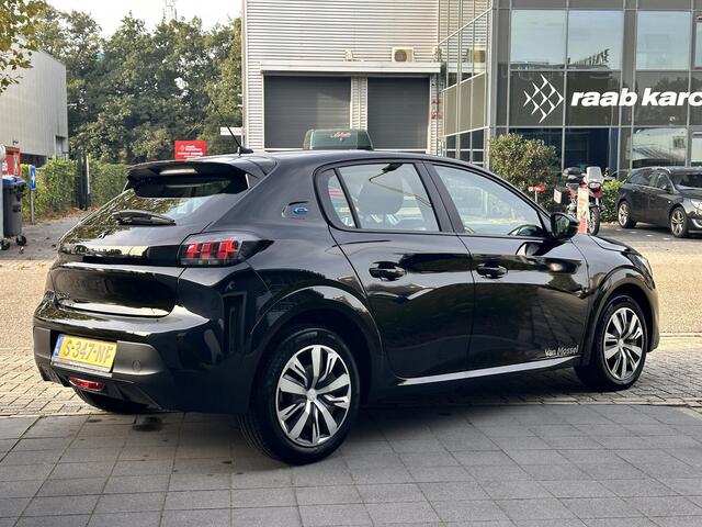 Peugeot e-208 EV Active 50 kWh Apple carplay