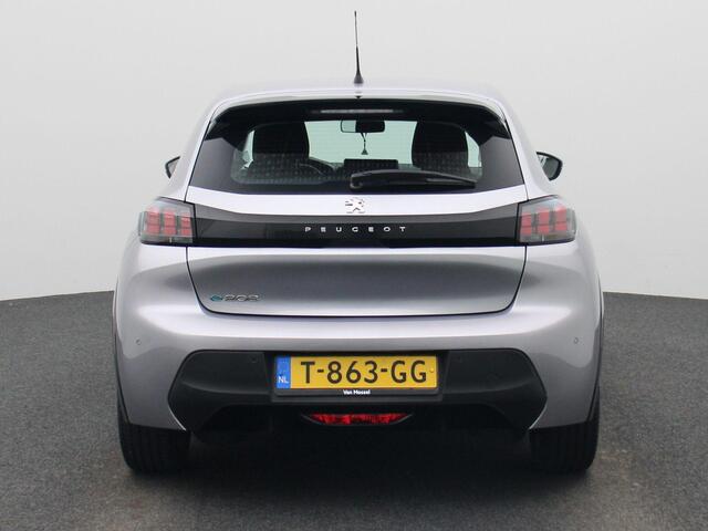 Peugeot e-208 EV Active Pack 50 kWh | Parkeersensoren | Navigatie | Cruise Control | Apple Carplay/Android Auto