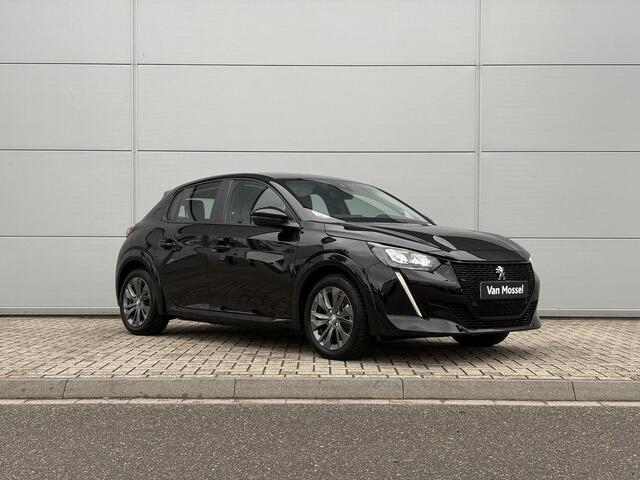 Peugeot e-208 EV Active Pack 50 kWh | Stoelverwarming | Navigatie | Parkeerhulp | Apple Carplay/Android Auto