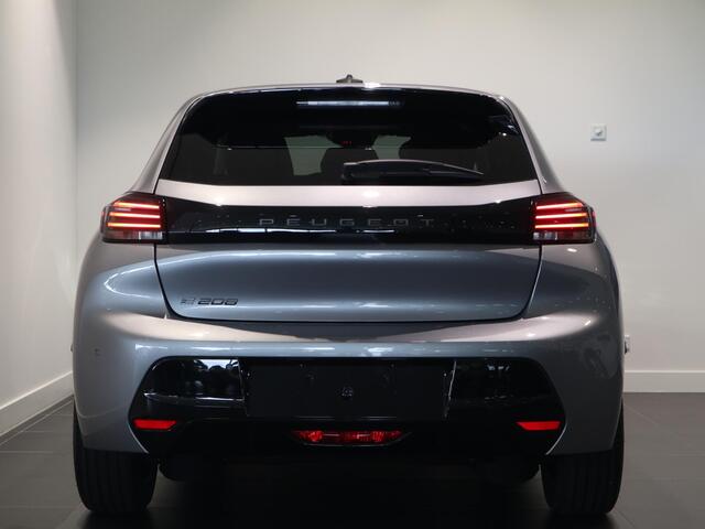 Peugeot e-208 e-Style 50 kWh | Parkeerhulp | Stoelverwarming | Apple Carplay/Android Auto