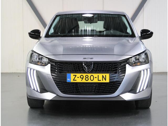 Peugeot e-208 Active 50kWh 136PK | 1ste eigenaar | AppleCarPlay/AndroidAuto | Climate Control | Cruise Control | LED | Isofix | Parkeersenoren | Warmtepomp |