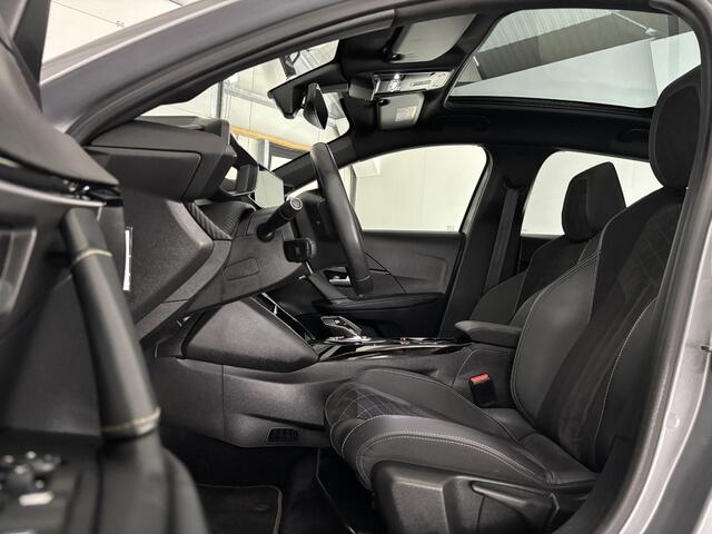 Peugeot e-208 EV GT 350 50 kWh | PANO-DAK | CARPLAY | CAMERA |