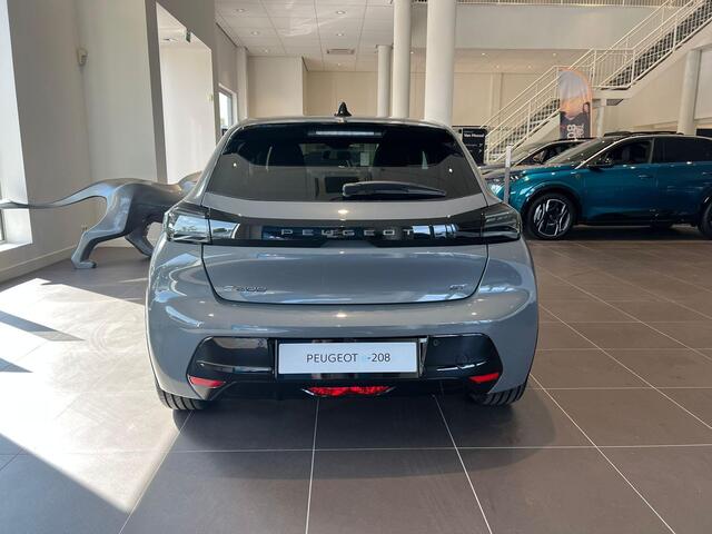 Peugeot e-208 EV GT Avantage 51 kWh | AUTOMAAT | 360 Camera | Elektrische bestuurdersstoel met massagefunctie | Keyless Entry