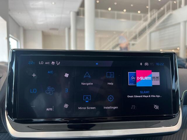 Peugeot e-208 EV GT Avantage 51 kWh | AUTOMAAT | 360 Camera | Elektrische bestuurdersstoel met massagefunctie | Keyless Entry