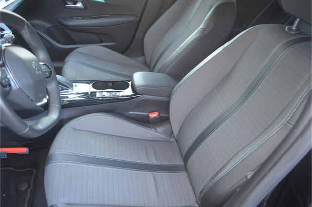 Peugeot e-208 EV Allure 50 kWh .12 mnd. garantie.