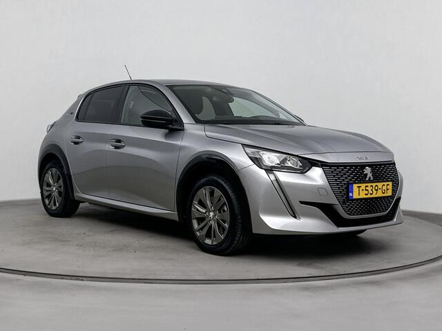 Peugeot e-208 EV Allure Pack 50 kWh | ACCU: 99% | Camera | Lichtmetalen velgen | Digitale cockpit | Navigatie | Lichtmetalen velgen |