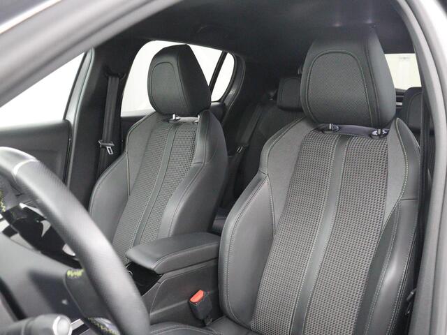 Peugeot e-208 EV GT 350 50 kWh | SOH 92,2% | Half leder | Stoelverwarming | Navigatie | Climate control | Carplay | Camera | Park assist