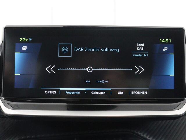 Peugeot e-208 EV GT 350 50 kWh | SOH 92,2% | Half leder | Stoelverwarming | Navigatie | Climate control | Carplay | Camera | Park assist
