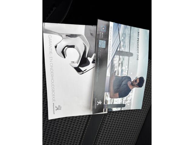 Peugeot e-208 EV GT 350 50 kWh 3 fase lader | Stoelverwarming | 3D dashboard | Camera | Navi