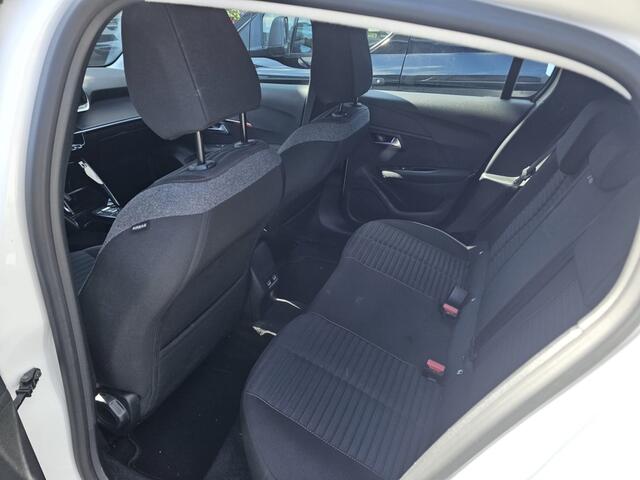 Peugeot e-208 Active Pck 50 kWh | Geen import | Navi | Cruise