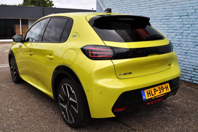 Peugeot e-208 GT 51 kWh elek stoel+verw+mass navi adcrc Cam v+a