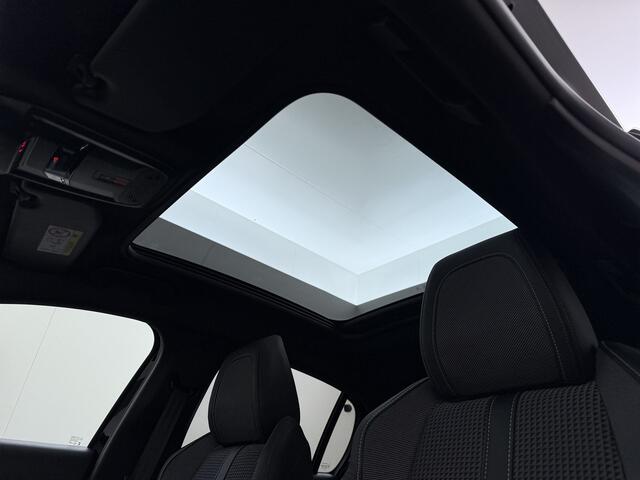 Peugeot e-208 EV GT350 SOH 98% Panoramadak Virtual Cockpit 360°Camera Keyless 3D-Navi Ecc Apple Carplay Android Auto Pdc Sensor dodehoek Regen-Lichtsensor Cruise Control Lmv Privacy Glas Isofix Led DAB Bluetooth 1e Eigenaar Dealeronderhouden Origineel Nederlandse Auto